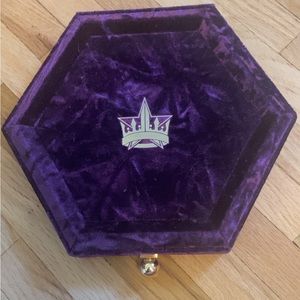 Blood lust make Pallet by Jeffrey Star cosmetics